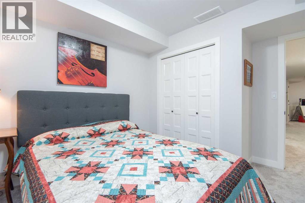 71 Golden Crescent, Red Deer