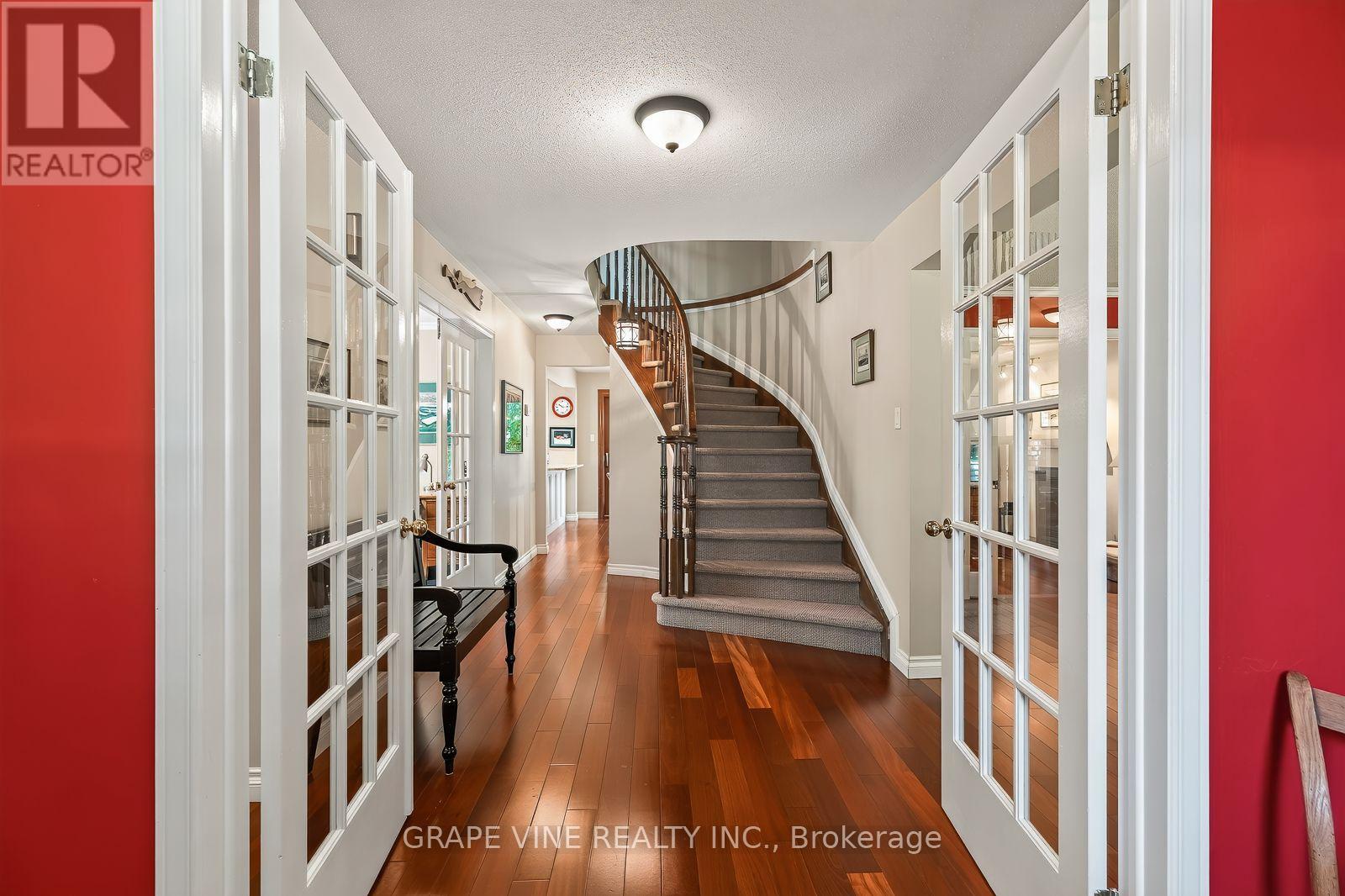 5 Bed, 4 Bath House for Sale in Ottawa – 36 BASLAW DRIVE, Ottawa – MLS# X13629730 - Image 9