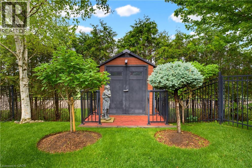 123 OAK PARK Drive - Image 39