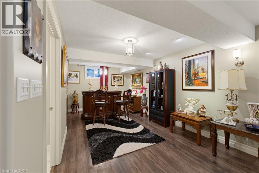 123 OAK PARK Drive - Image 34