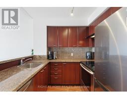 1612 - 38 Lee Centre Drive, Toronto, ON M1H3J7 Photo 8