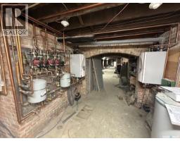 41 High Street W, Moose Jaw, SK S6H1S4 Photo 14
