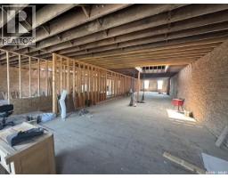 41 High Street W, Moose Jaw, SK S6H1S4 Photo 7