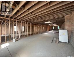 41 High Street W, Moose Jaw, SK S6H1S4 Photo 8