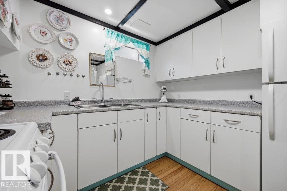 9823 151 ST NW - 26