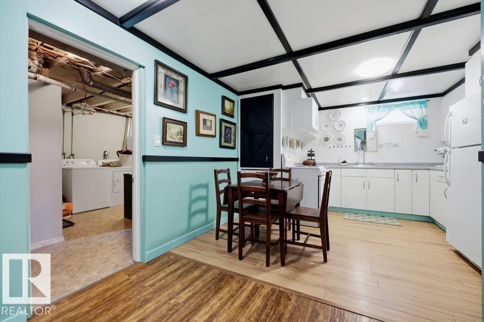 9823 151 ST NW - 23