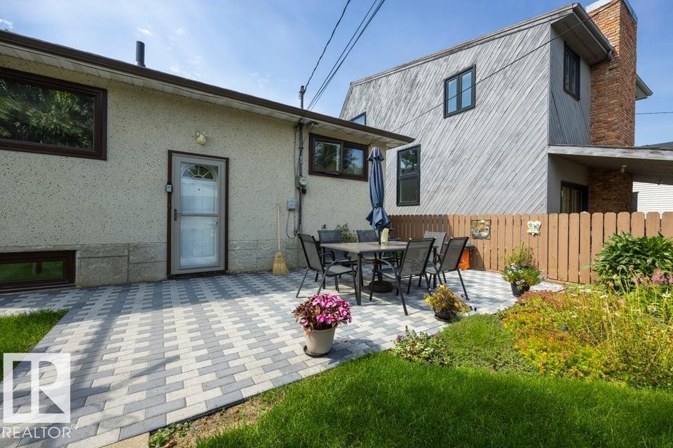 9823 151 ST NW, West Jasper Place, Edmonton photo 4