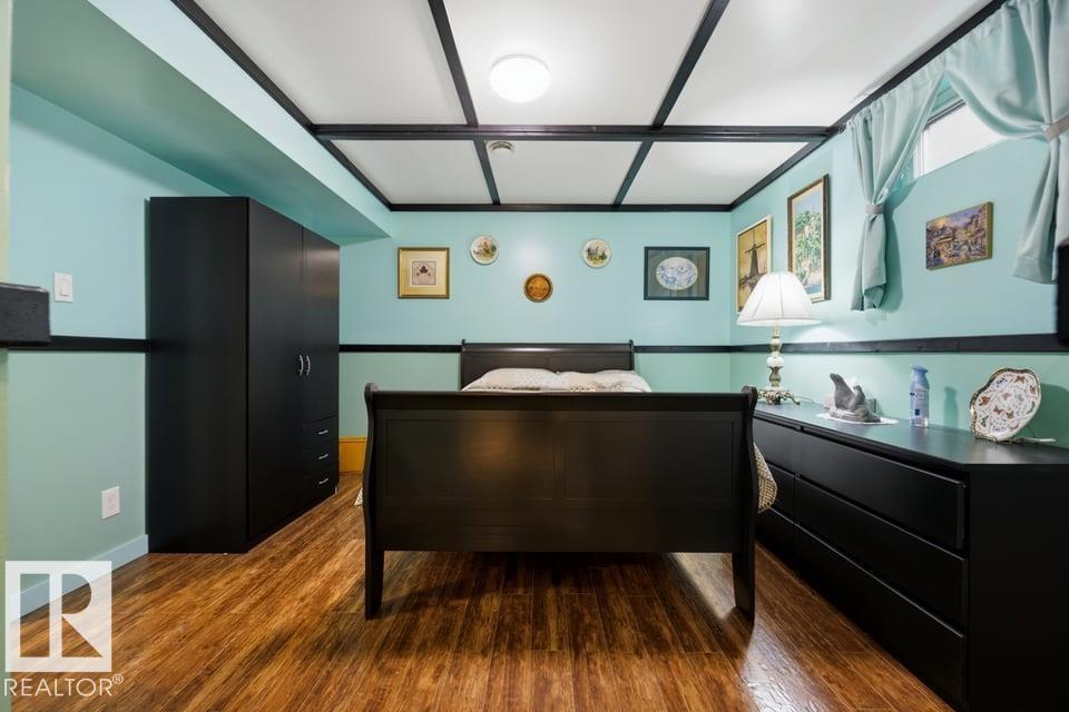 9823 151 ST NW - 32