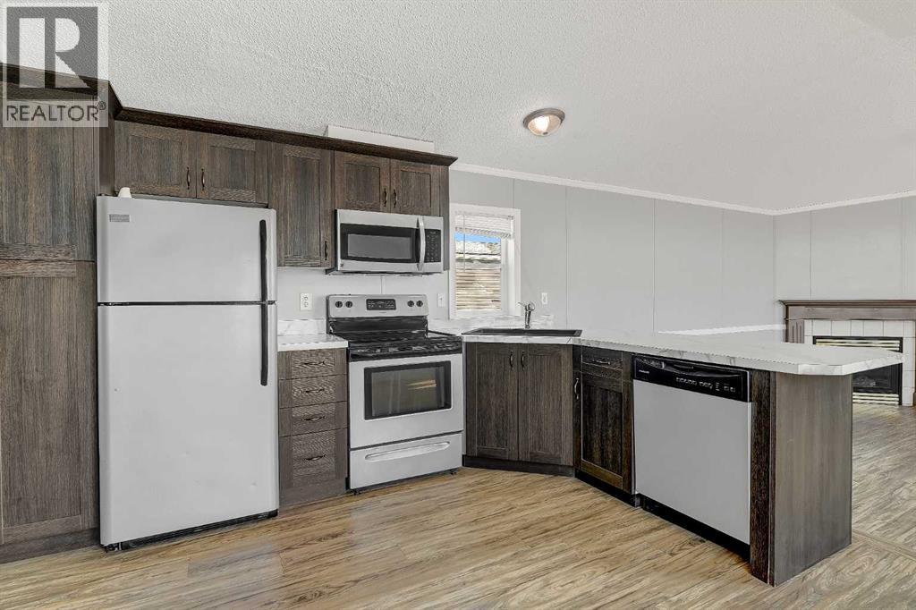12128 98 Street - Image 9