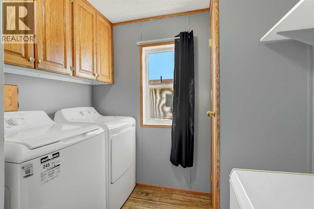 12128 98 Street - Image 14