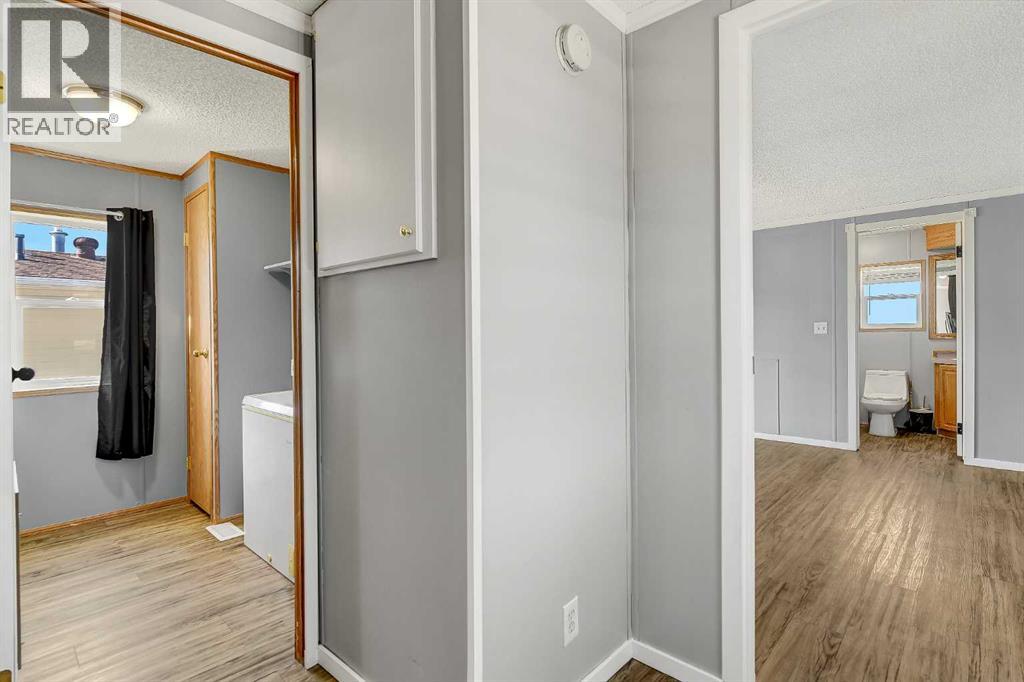 12128 98 Street - Image 15