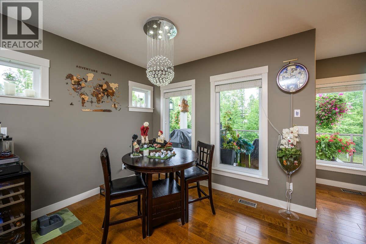 Photo 8 of 38 — 2693 LINKS DRIVE · Prince George, BC
