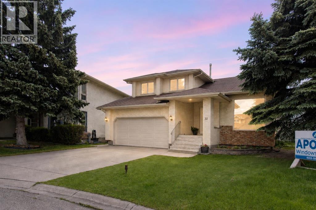 32 Del Rio Place NE, Monterey Park, Calgary photo 2