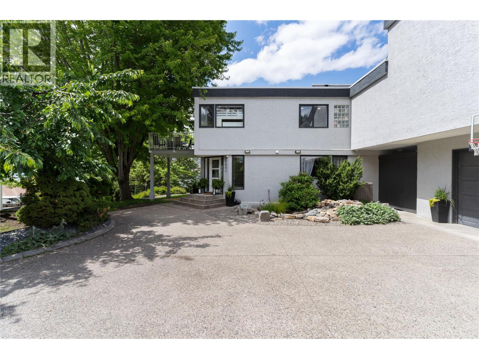 2060 Bennett Road - 10