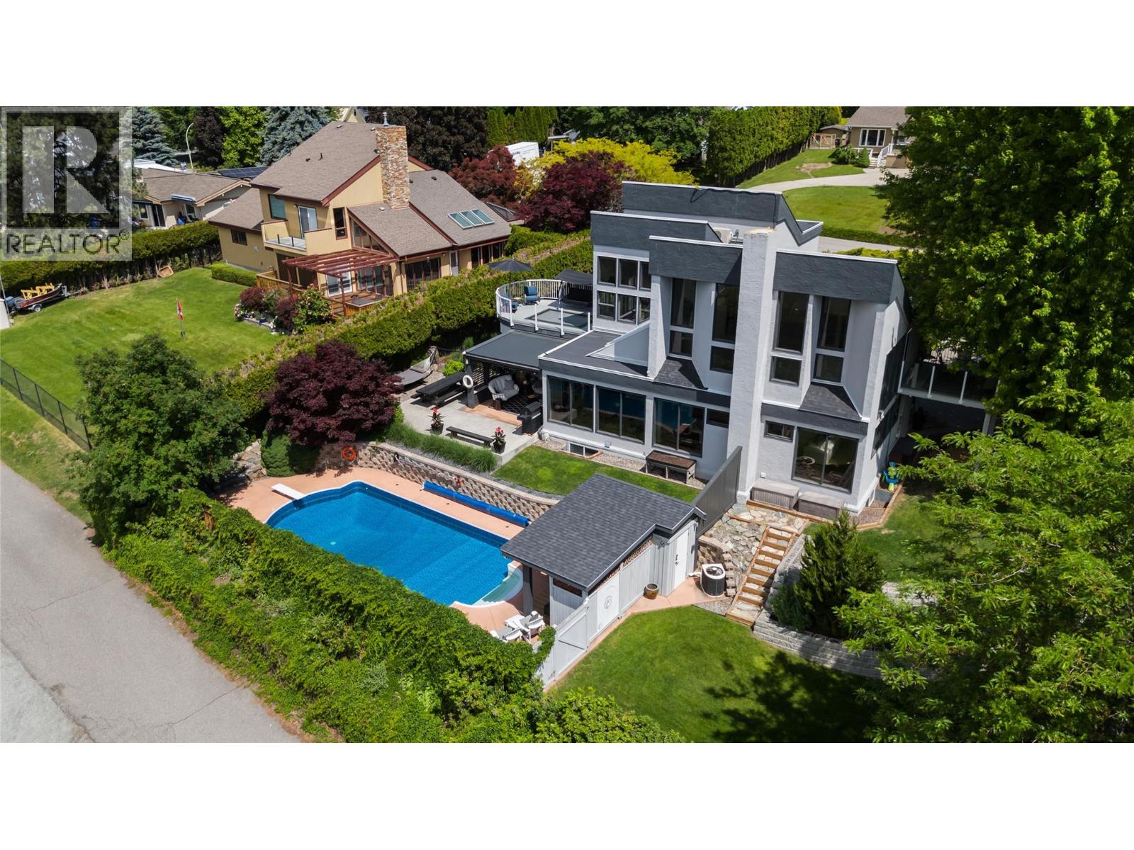 2060 Bennett Road, Kelowna