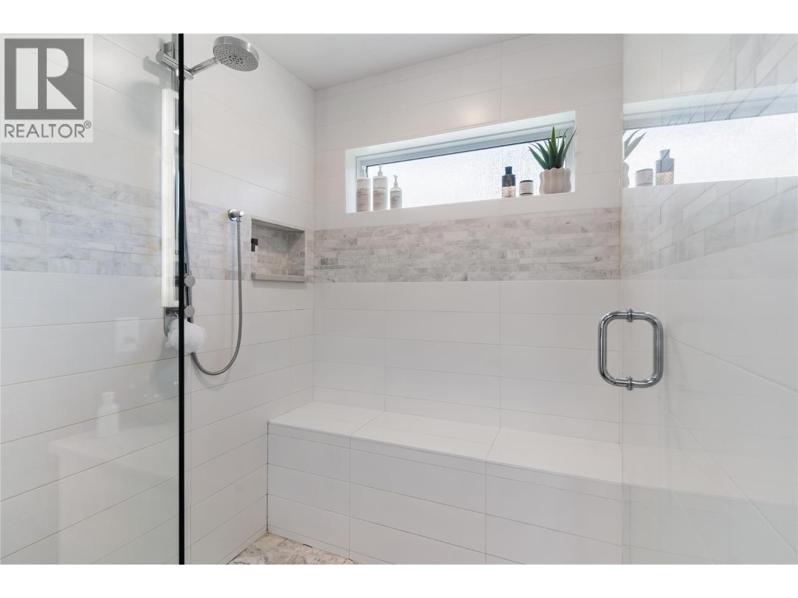 2060 Bennett Road - 36
