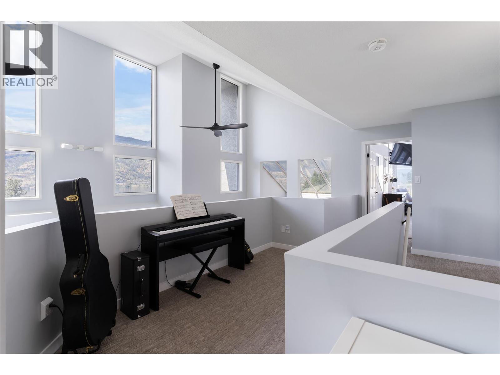 2060 Bennett Road - 42