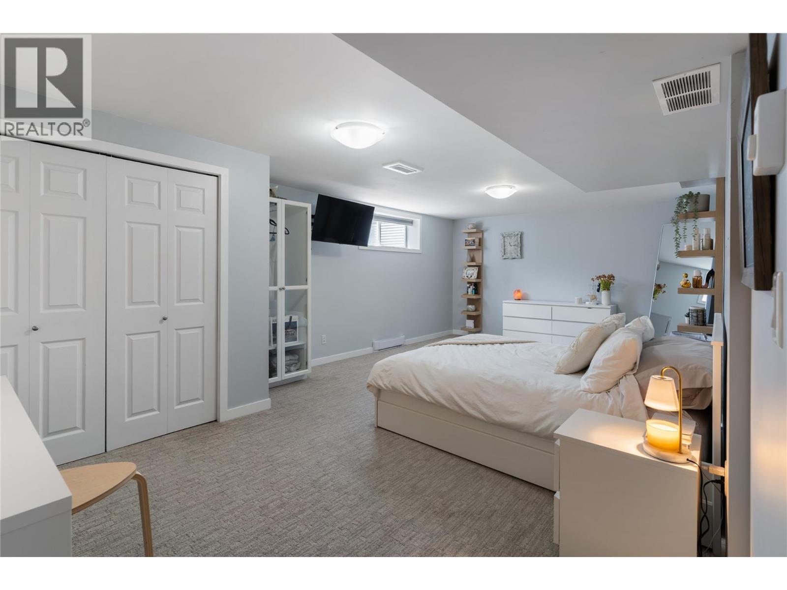 2060 Bennett Road - 56