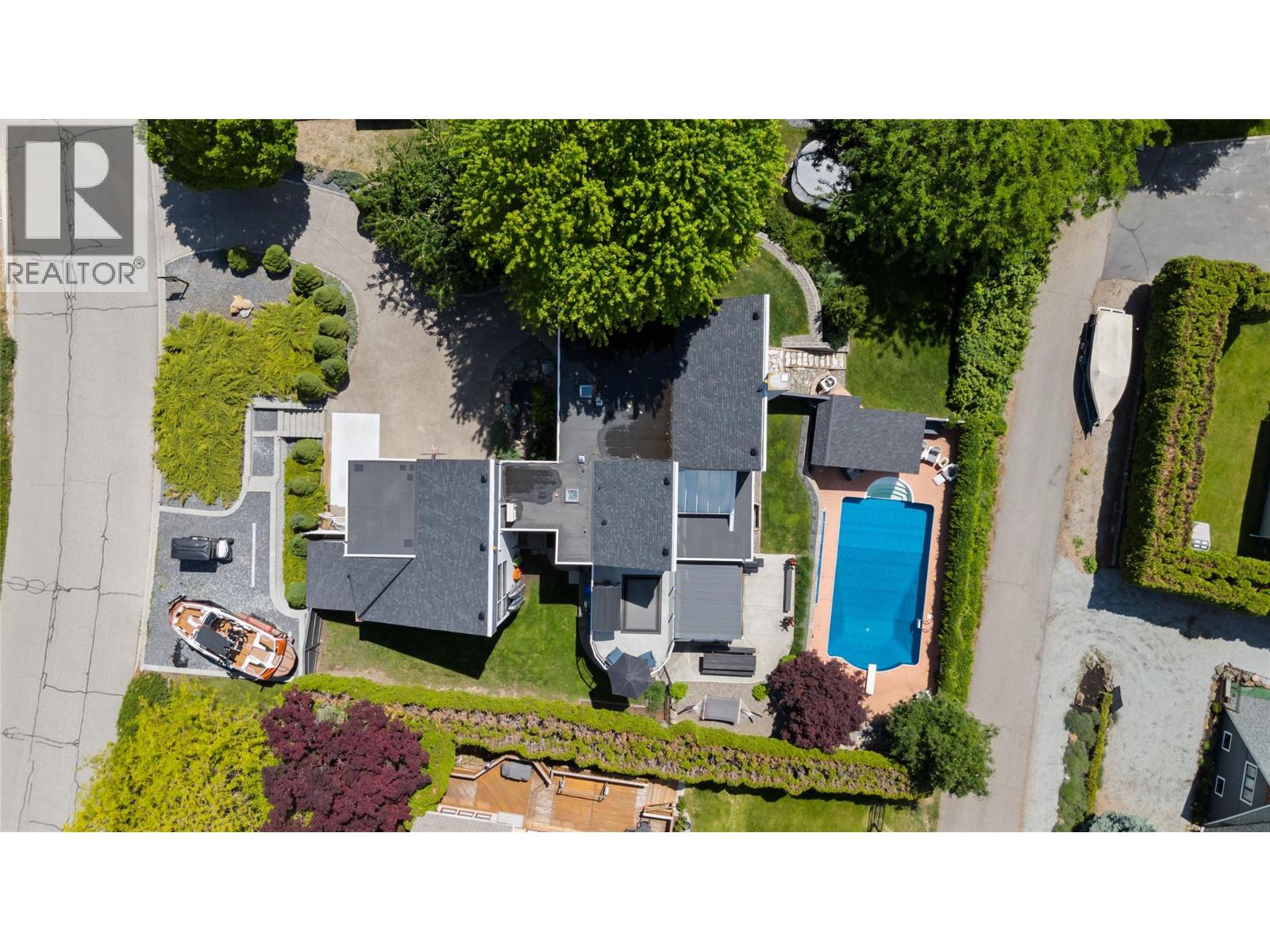 2060 Bennett Road, Kelowna