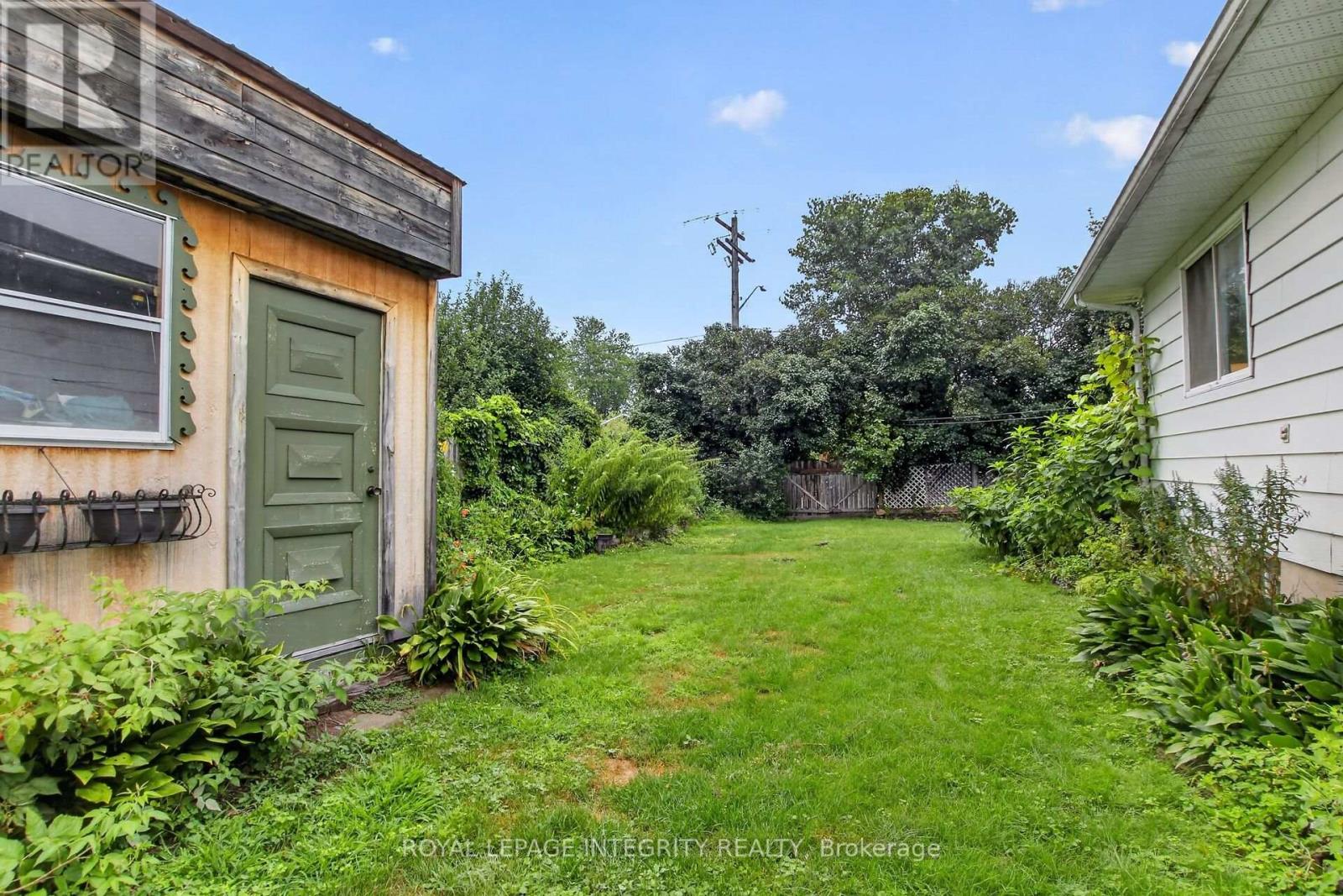 333 CHARRON STREET - Image 36