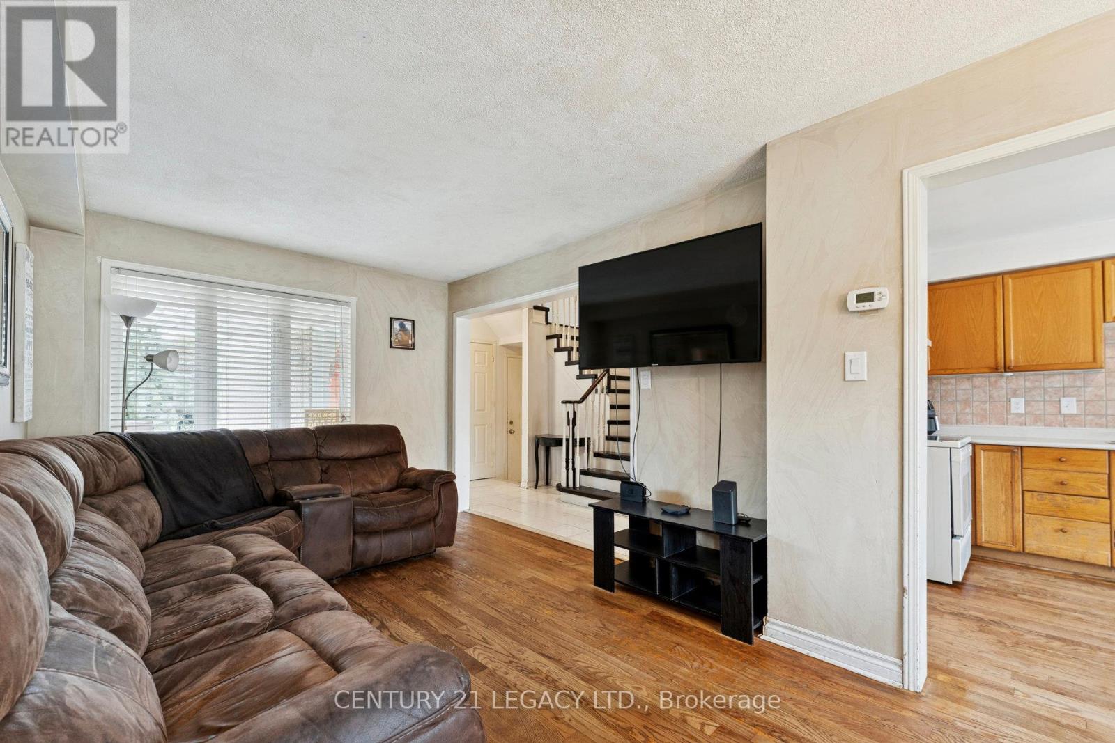 71 TOWNLEY CRESCENT - 9