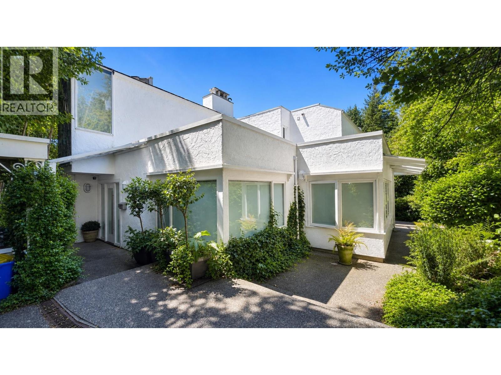 4468 STONE CRESCENT