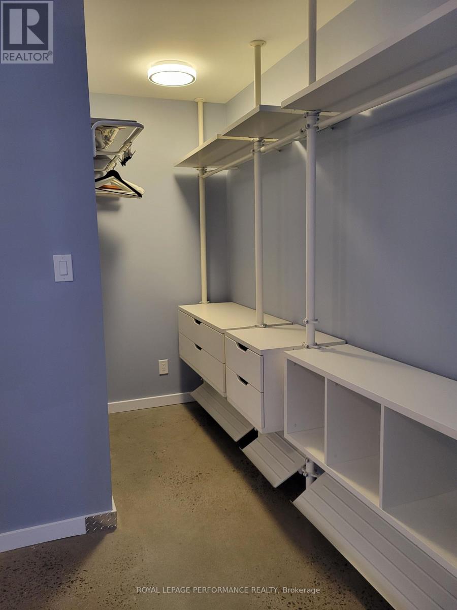 Unit B - 82 Third Avenue