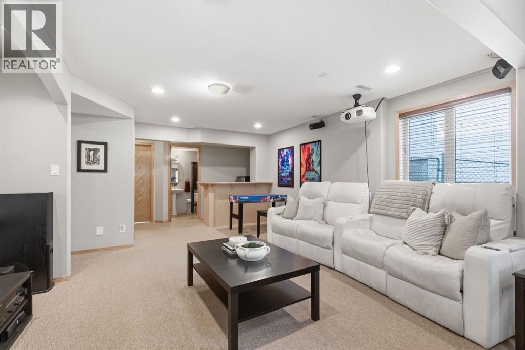 132 Coopers Heights SW - 35