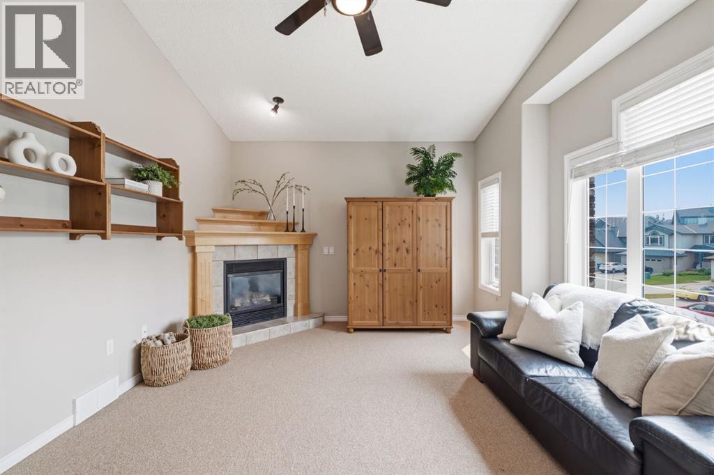 132 Coopers Heights SW - 22