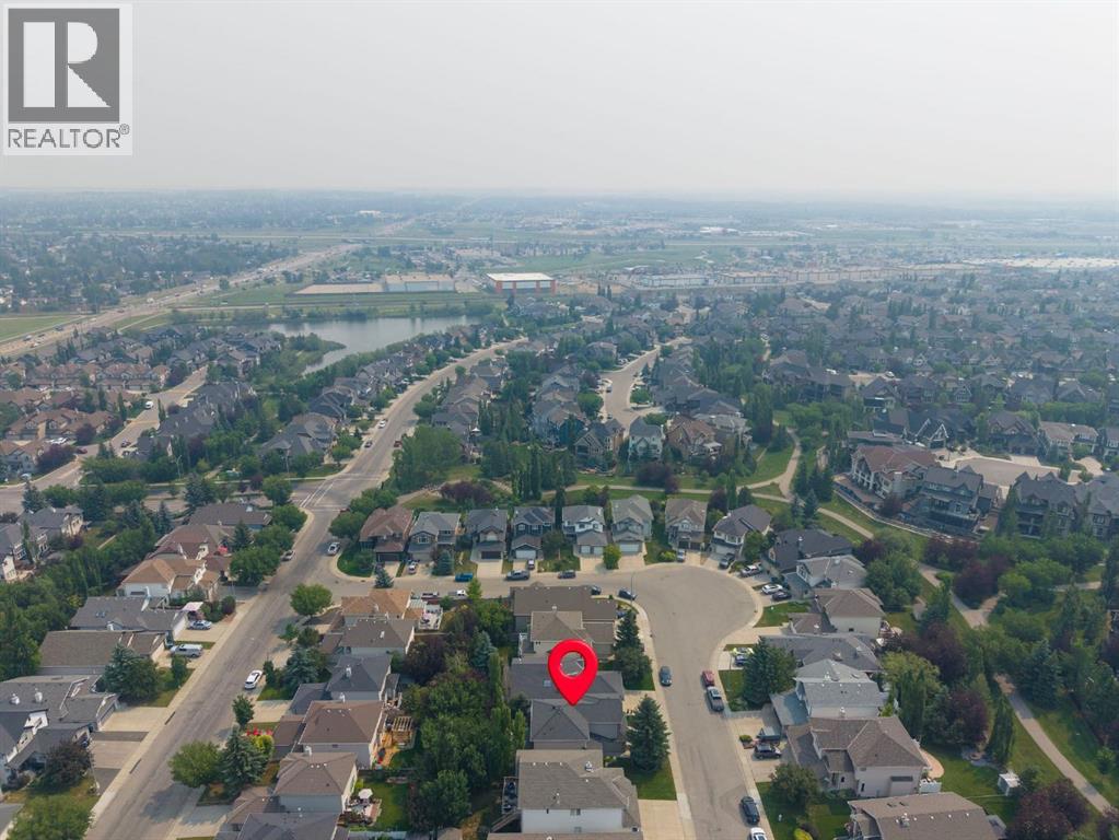 132 Coopers Heights SW - 47