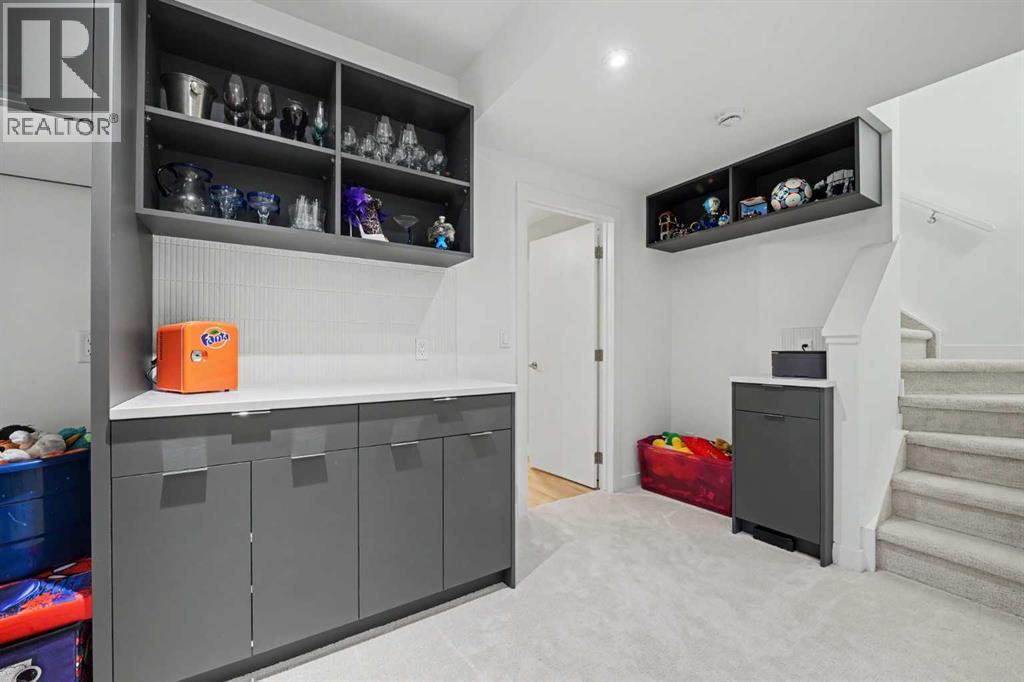 1713 34 Avenue SW - Image 23