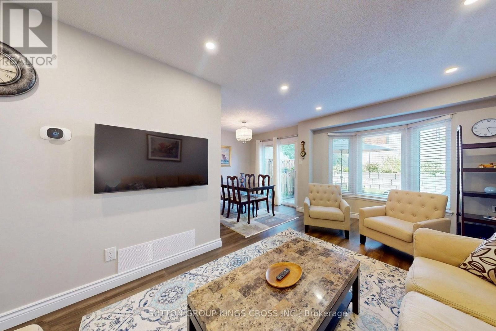 #2 2575 PARMEER DRIVE - 7