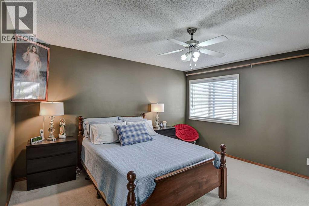 225 Chapala Drive SE - 23