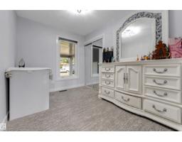 7419 33 Av Nw, Edmonton, AB T6K1J5 Photo 28