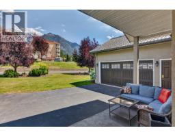 5075 Riverview Road, Fairmont Hot Springs, BC V0B1L1 Photo 41