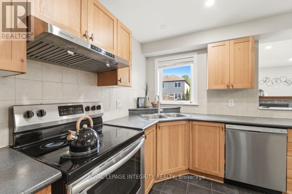 3 Bed, 3 Bath House for Sale in Ottawa – 209 TEWSLEY DRIVE, Ottawa – MLS# X13629816 - Image 14