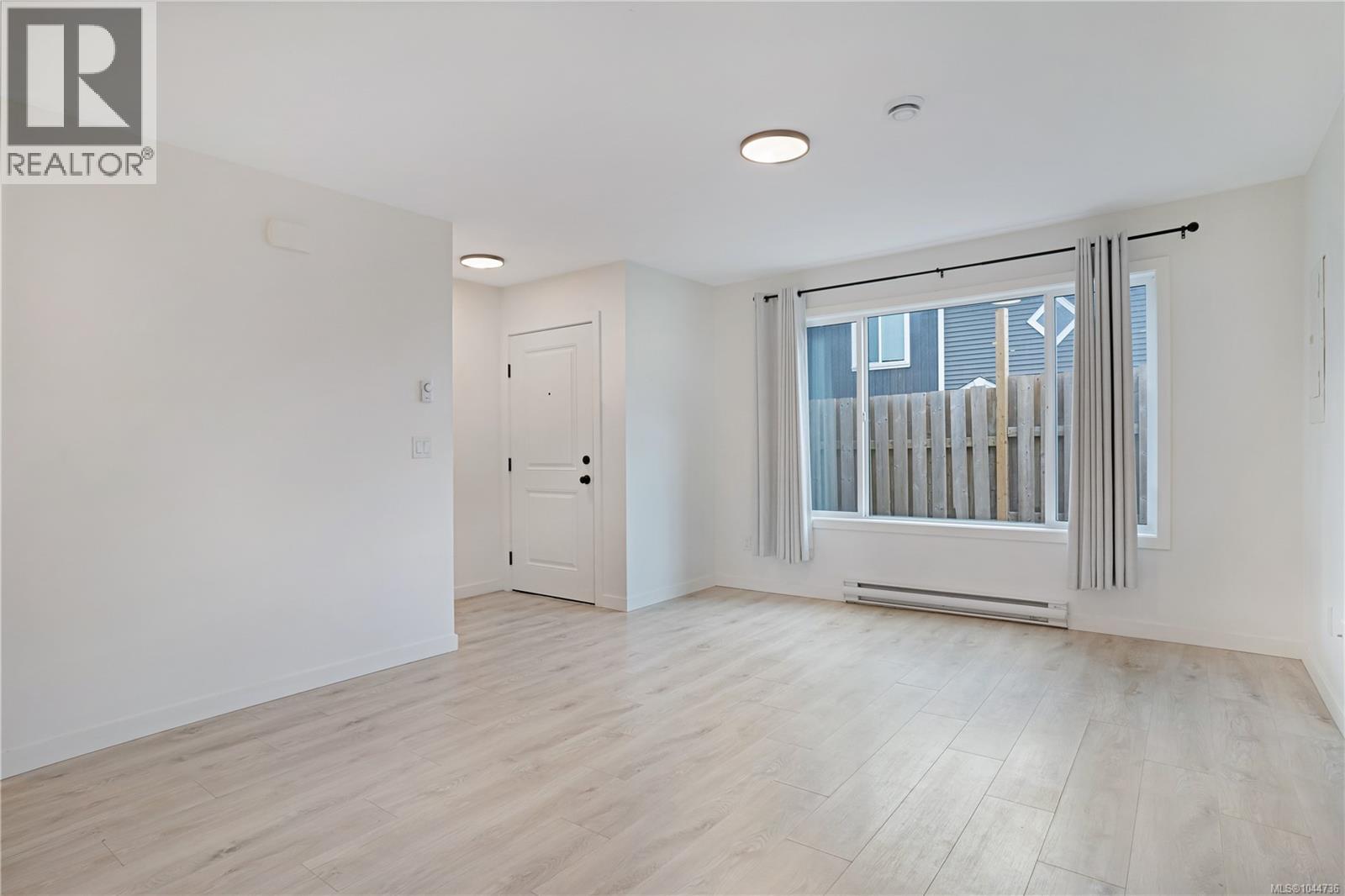 15 Fourth St - Image 28