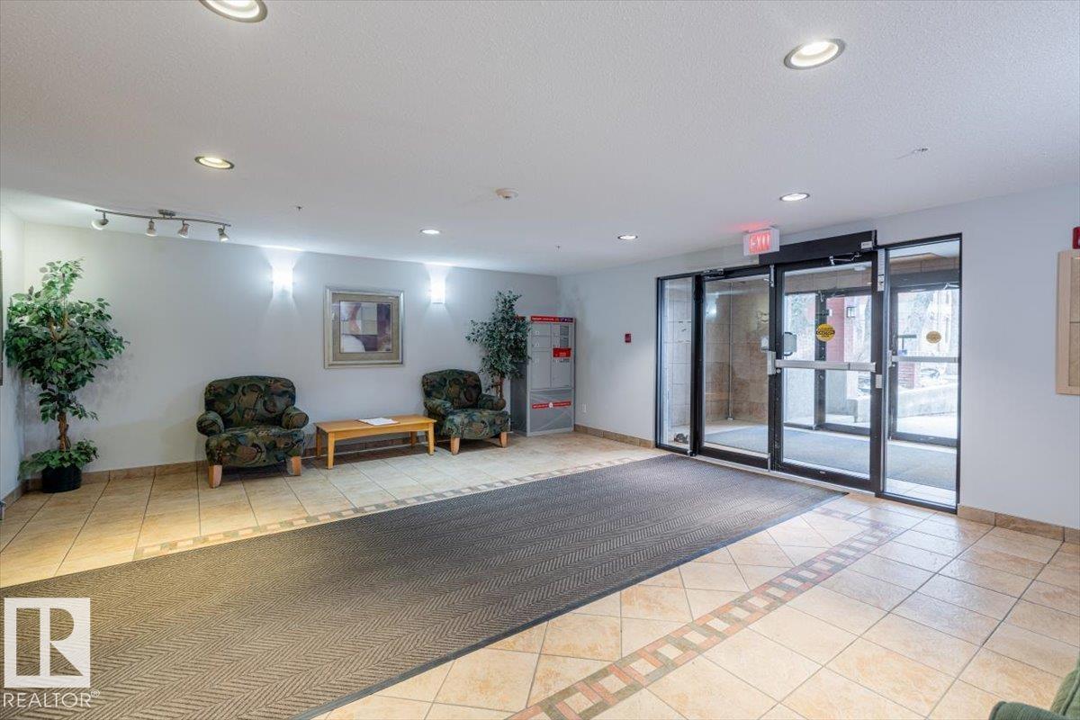 #206 9938 104 ST NW - 29