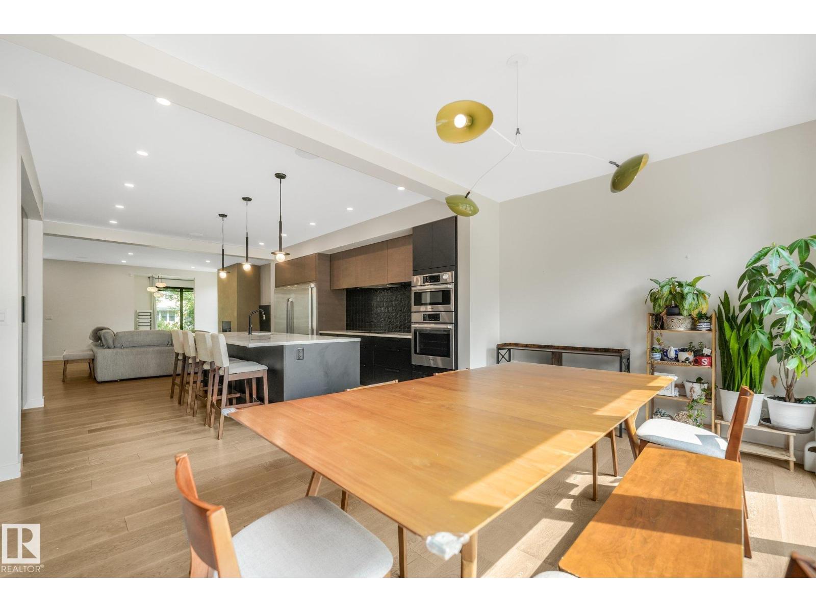 10925 UNIVERSITY AV NW - 15
