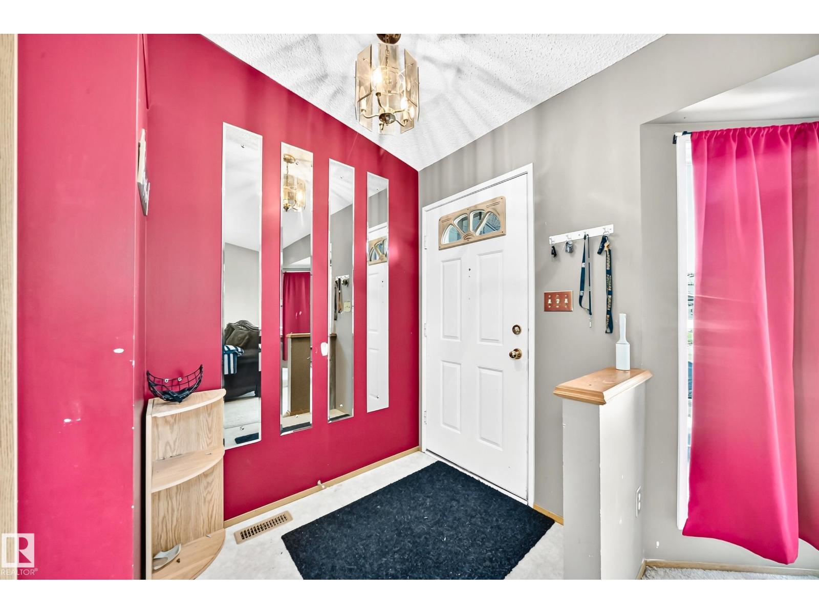 8011 188 ST NW - 4