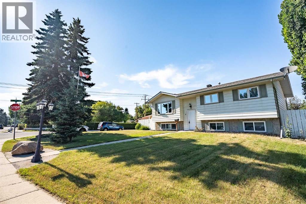 4 Arlington Bay SE, Acadia, Calgary photo 2