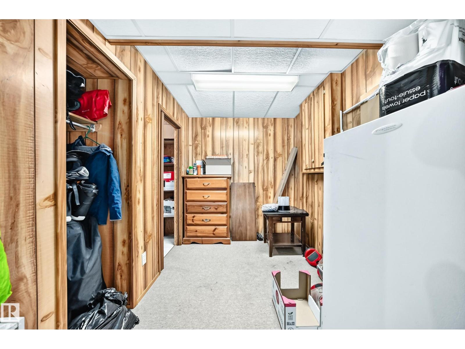 8011 188 ST NW - 38