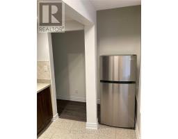 1449 Ithaca Court, Mississauga, ON L5J4L1 Photo 6