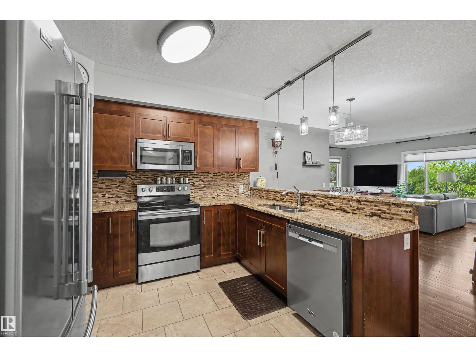#304 100 Crystal LN - Image 9