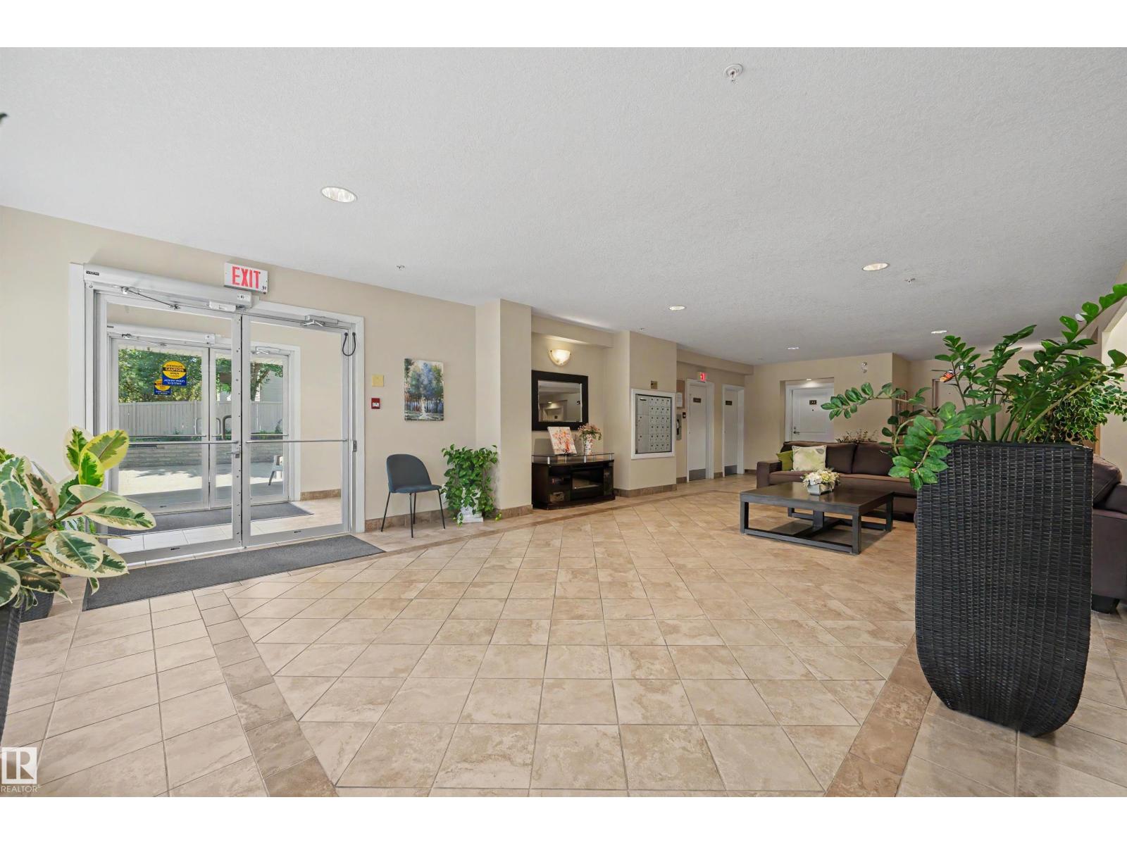 #304 100 Crystal LN - 5