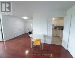 1008 - 20 Edgecliff Golfway, Toronto, ON M3C3A4 Photo 9