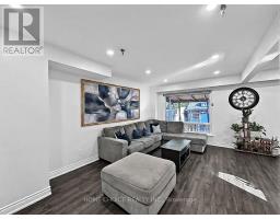 38 Robbinstone Drive, Toronto, ON M1B2E6 Photo 6
