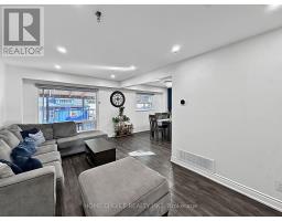 38 Robbinstone Drive, Toronto, ON M1B2E6 Photo 8