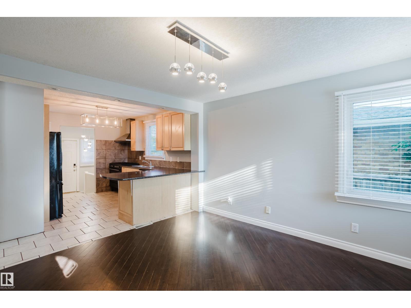 12431 81 ST NW, Elmwood Park, Edmonton photo 3
