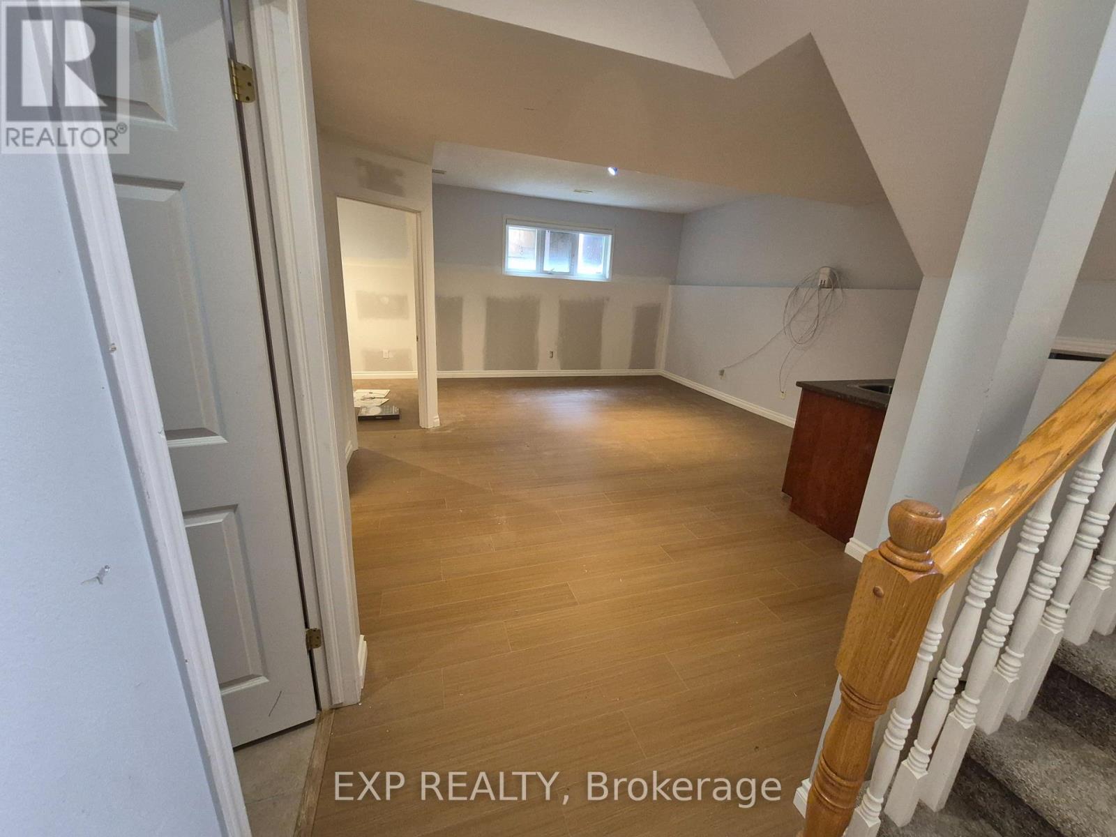4 Bed, 3 Bath House for Rent in Ottawa – 2 MAPLE PARK PRIVATE, Ottawa – MLS# X13629900 - Image 17